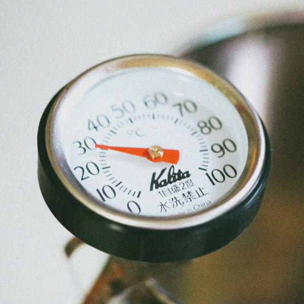 The face of a Kalita cooking thermometer